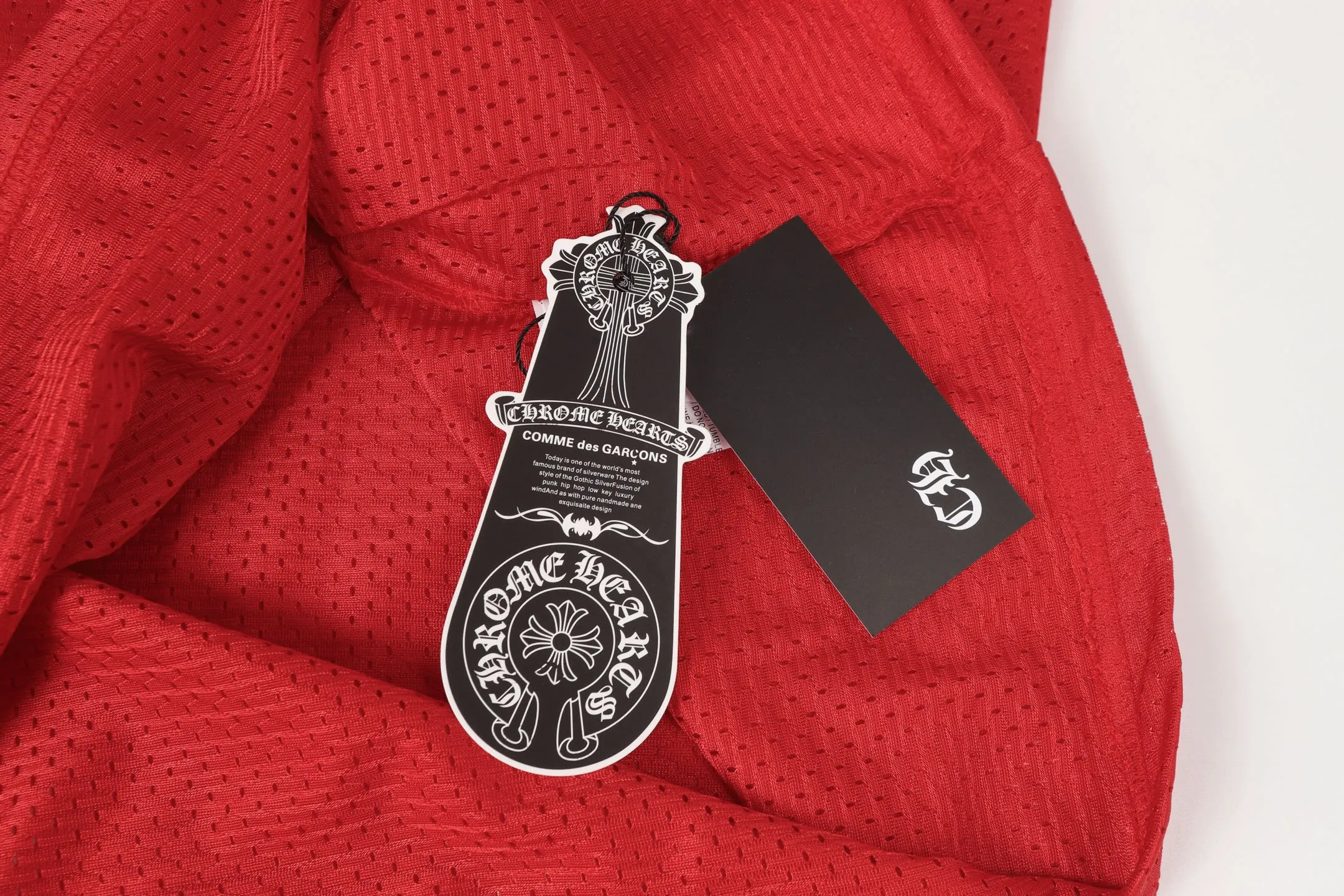 P160 Chrome Hearts CH Chrome Hearts popular Sanskrit printed mesh double-layer ice hockey jersey sports suit. Uses direct injection imported machine printing. Hardware accessories are all ground and customized. Correct configuration. Black 2025 Chrome Hearts authentic packaging. 300 grams of custom-made dyed mesh. Large version. Loose and stylish. Different from lower versions. Slim and long version with upper body and hip stretch. 100% commitment: top quality. Not fast food. The highest version on the market. Top quality - different from ordinary versions on the market. If you care about quality, you should also respect the price. Absolutely 0 after-sales service and 0 return rate so far. It’s hard not to love the style - 300g mesh custom-dyed fabric - Correct high-density main mark, washed tag, hand-sewn